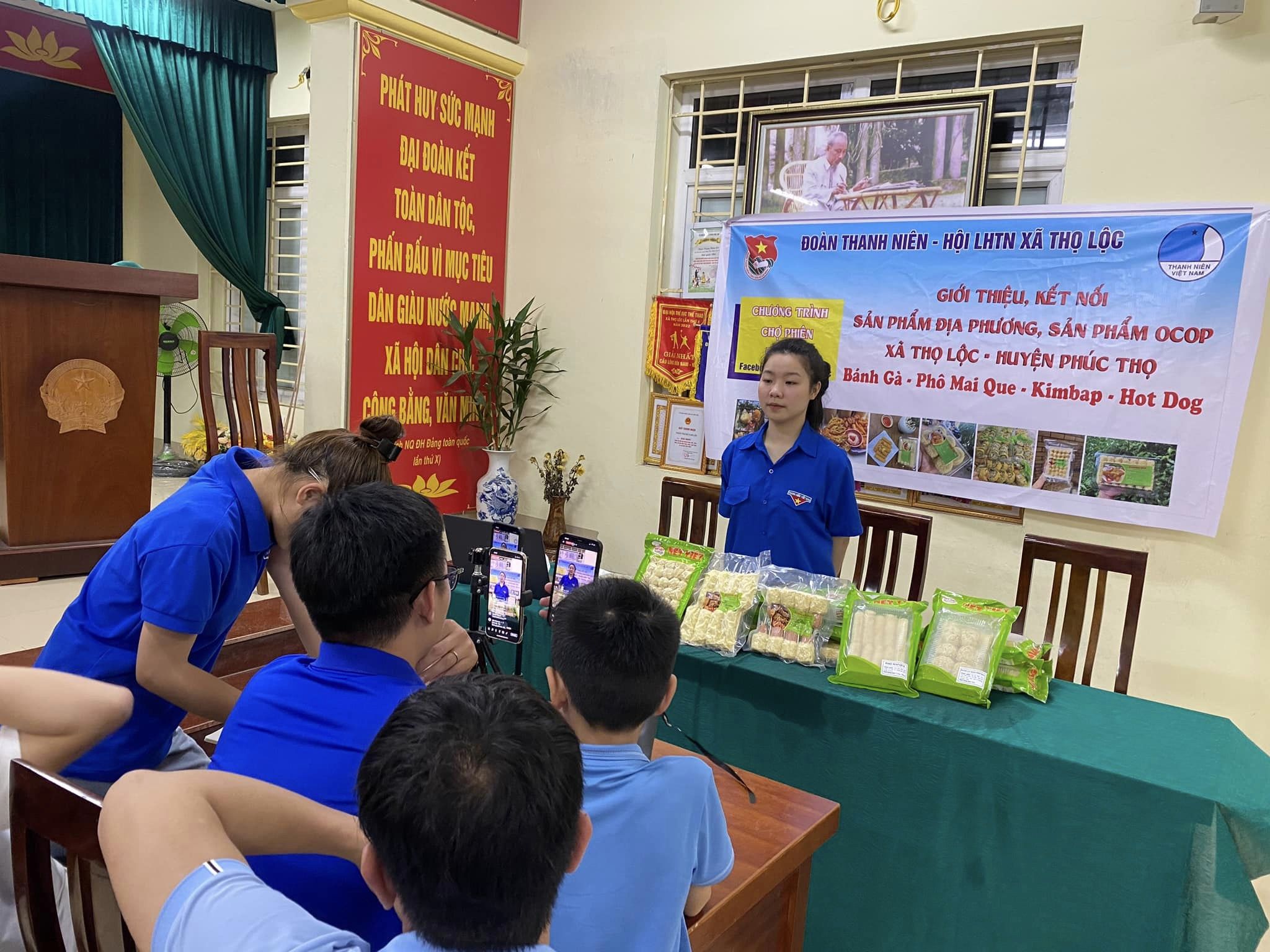 GIAN HÀNG THANH NIÊN XÃ THỌ LỘC MANG SẢN PHẨM ĐỊA PHƯƠNG ĐẾN TAY NGƯỜI TIÊU DÙNG