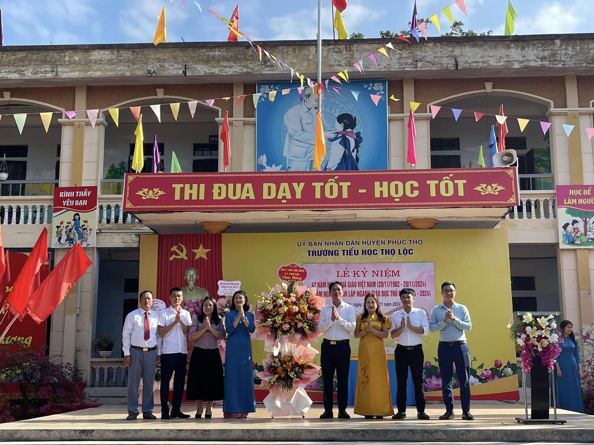 TRƯỜNG THCS, TIỂU HỌC< MẦM NON TỔ CHỨC KỶ NIỆM 42 NĂM NGÀY NHÀ GIÁO VIỆT NAM (20/11/1982-20/11/2024)